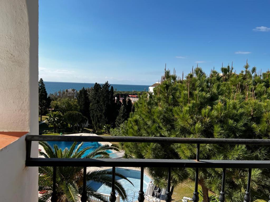 Riviera Del Mar Apartment Sitio de Calahonda Exterior photo
